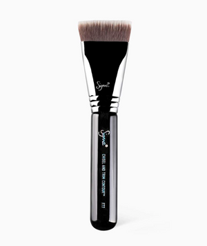 Sigma Beauty - F77 CHISEL AND TRIM CONTOUR™ BRUSH
