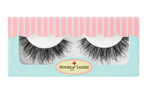 House of lashes - Smoky Muse
