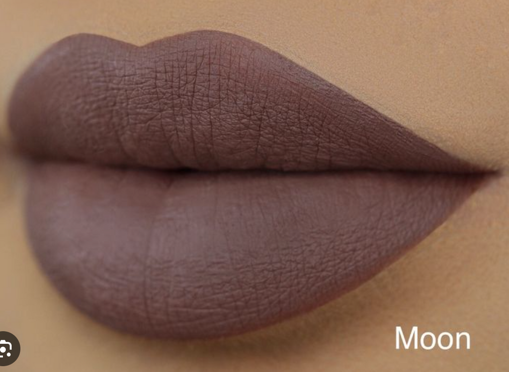 Kylie matte lip color - Moon