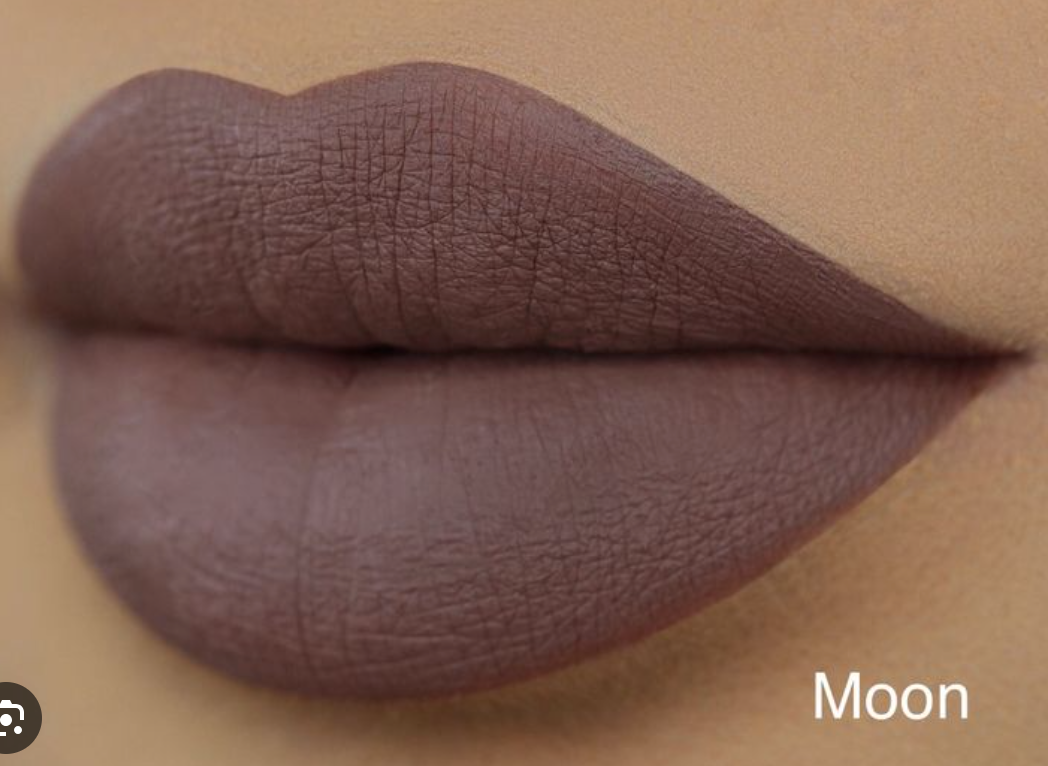 Kylie matte lip color - Moon