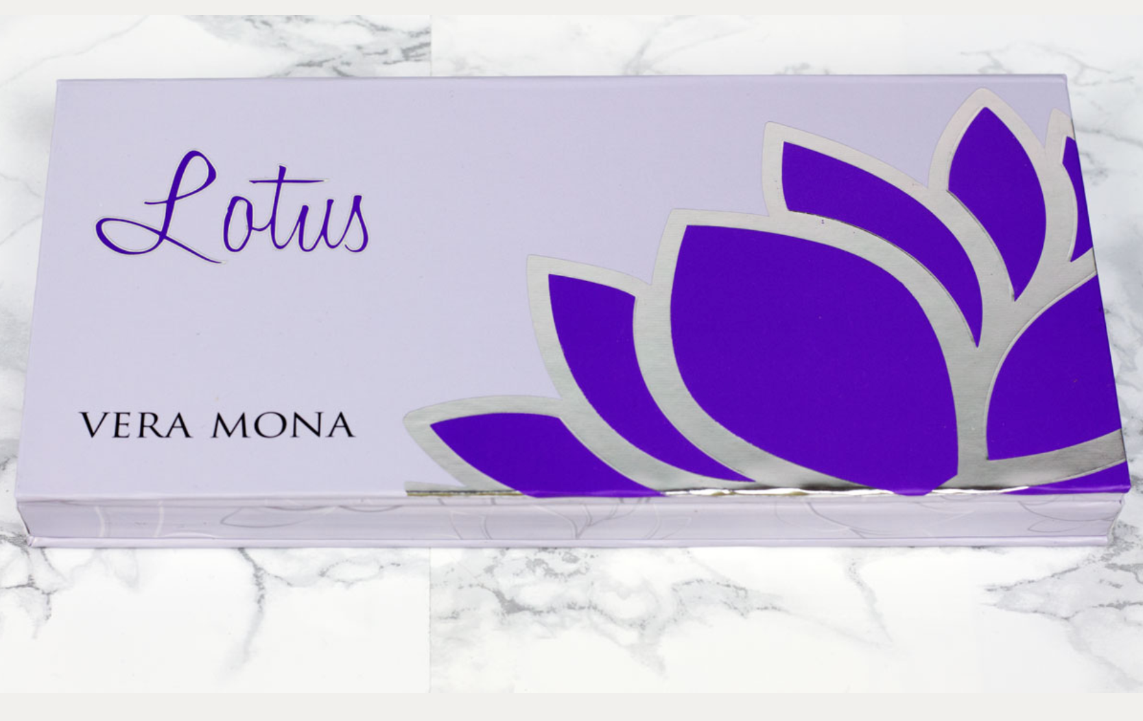 Vera Mona - Lotus eyeshadow palette