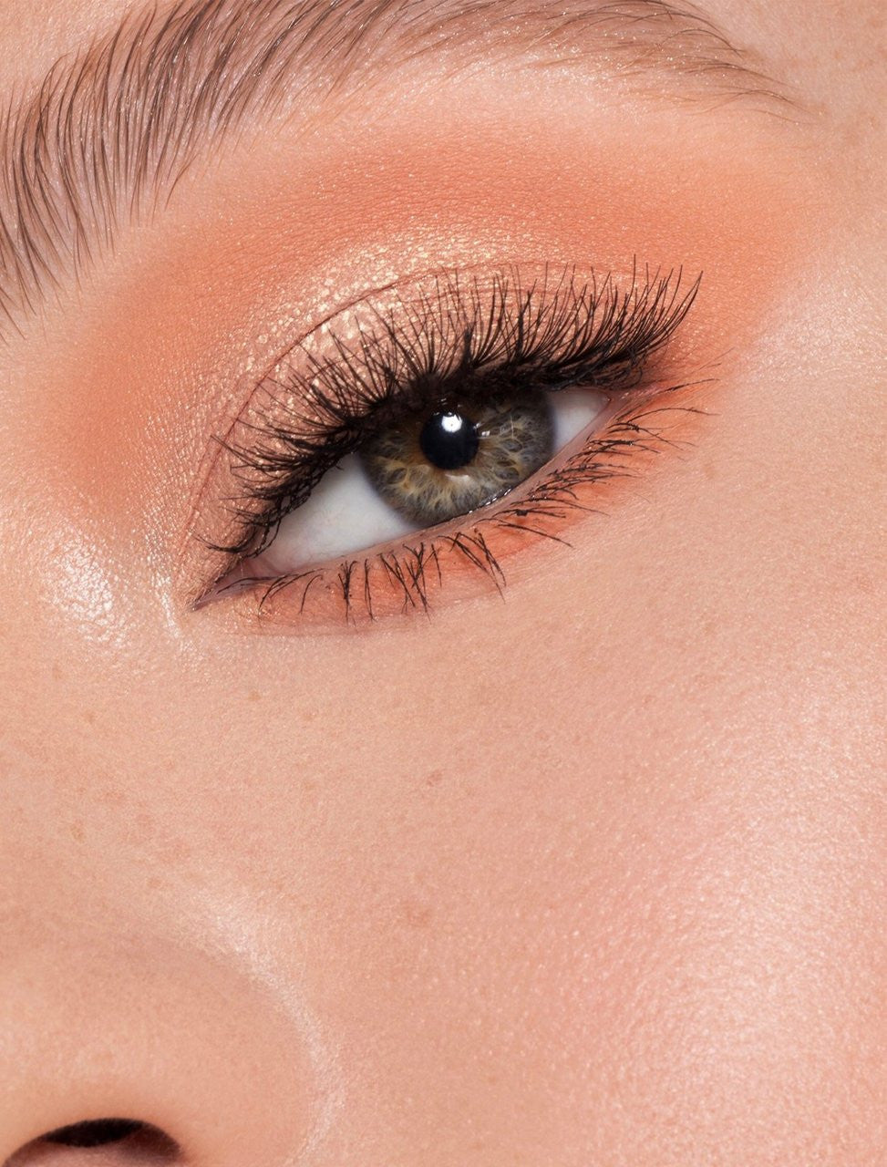 Kylie Cosmetics - Kourt Collection - Pink palette