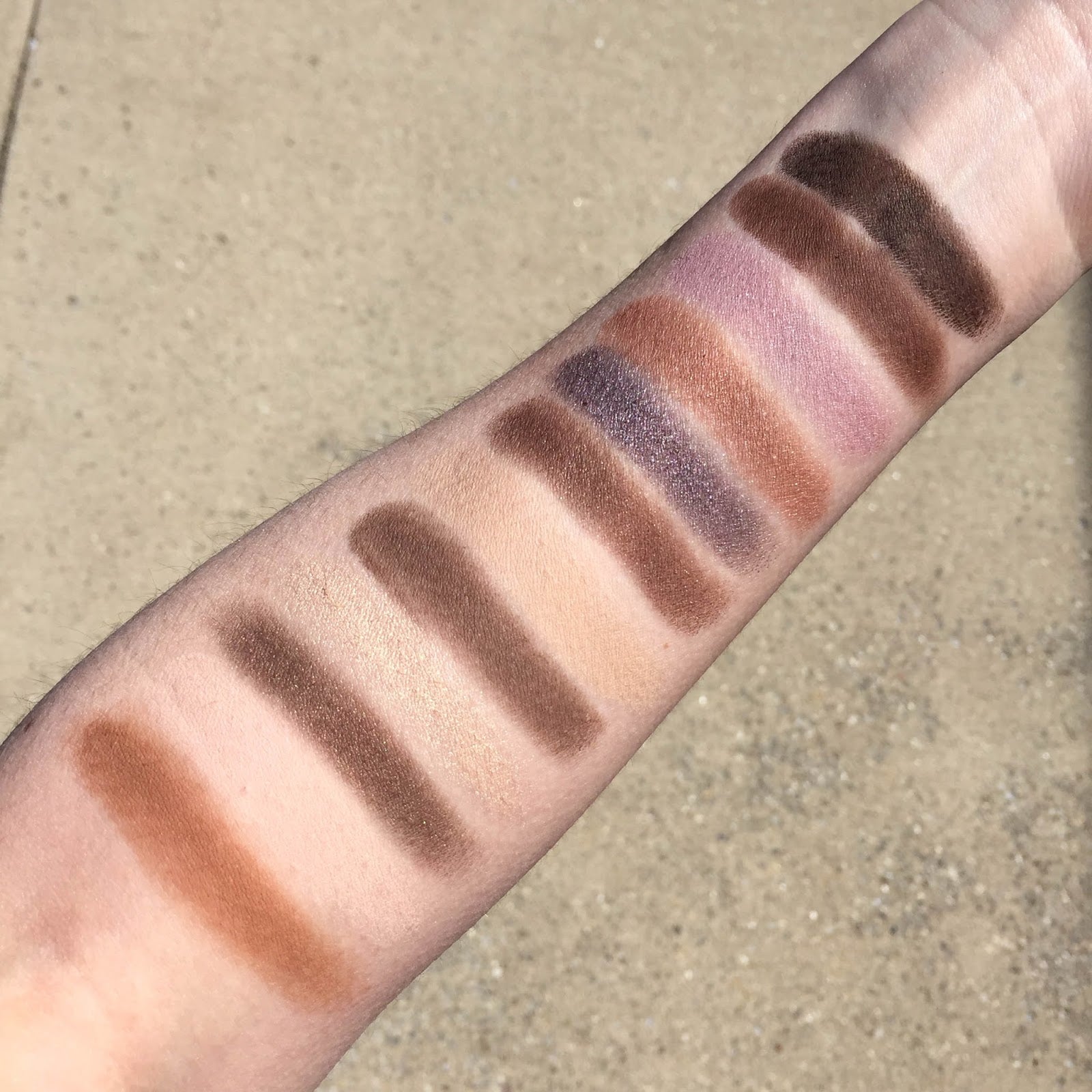 Laura Mercier Extreme Neutrals Eye Shadow Palette 11.6g/0.356oz