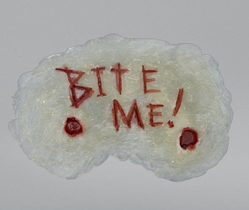 Woochie Bite me - Peel & stick