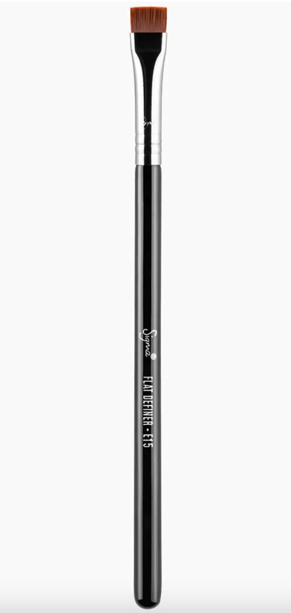 Sigma beauty - E15 FLAT DEFINER BRUSH - BLACK/CHROME