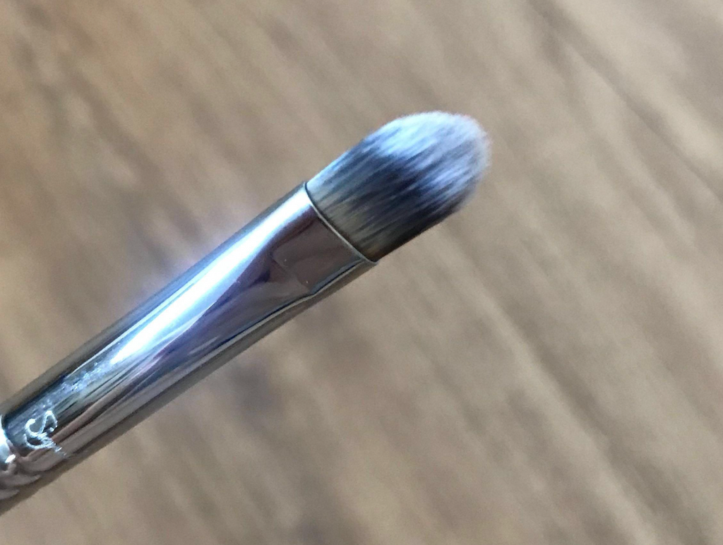 Sigma Beauty - F70 CONCEALER BRUSH - BLACK/CHROME