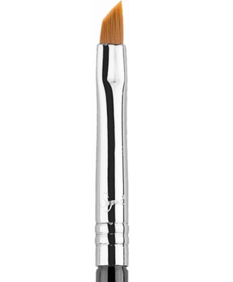 Sigma Beauty - E06 WINGED LINER™ BRUSH - BLACK/CHROME