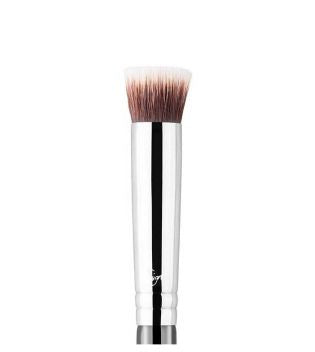 Sigma Beauty P80 - Precision Flat Brush™