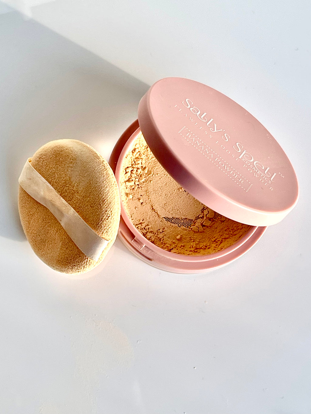 Sally's Spell Flawless loose powder - Banana