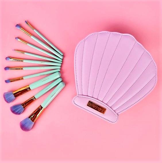 Beauty Creations - Mermaid's Dream 10pc Shell Brush Set